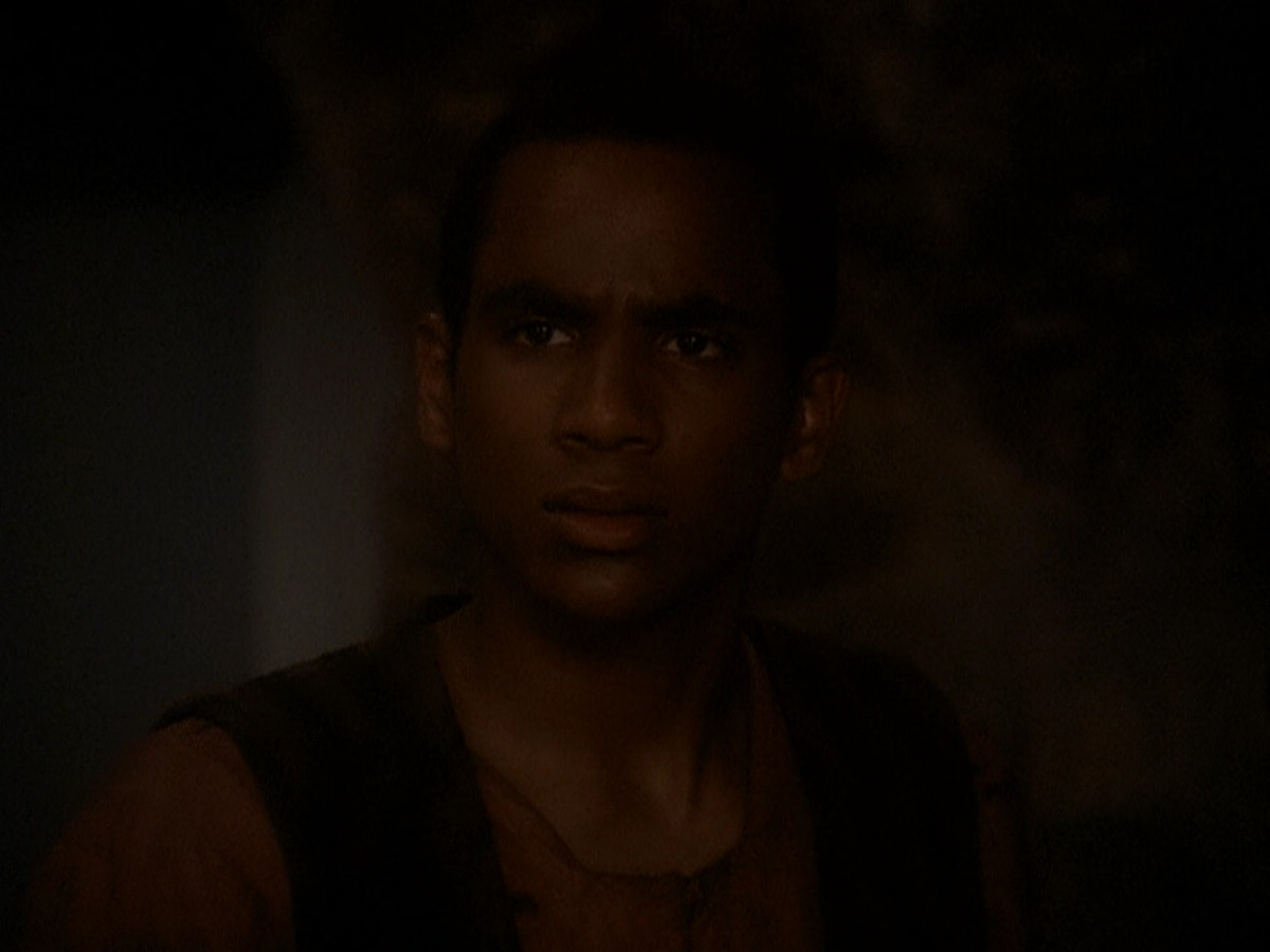 extant_StarTrek_DS9_5x04-NorTheBattleToTheStrong_03441.jpg