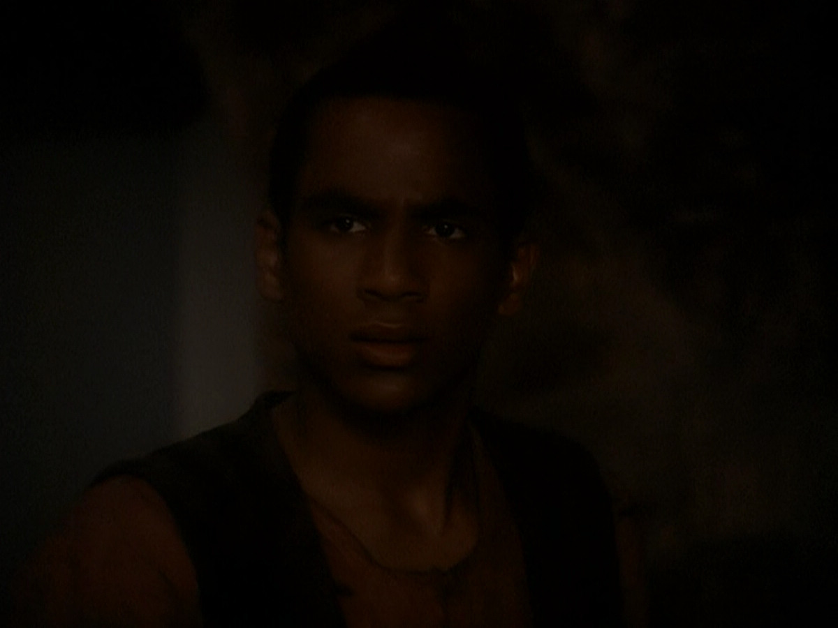 extant_StarTrek_DS9_5x04-NorTheBattleToTheStrong_03442.jpg