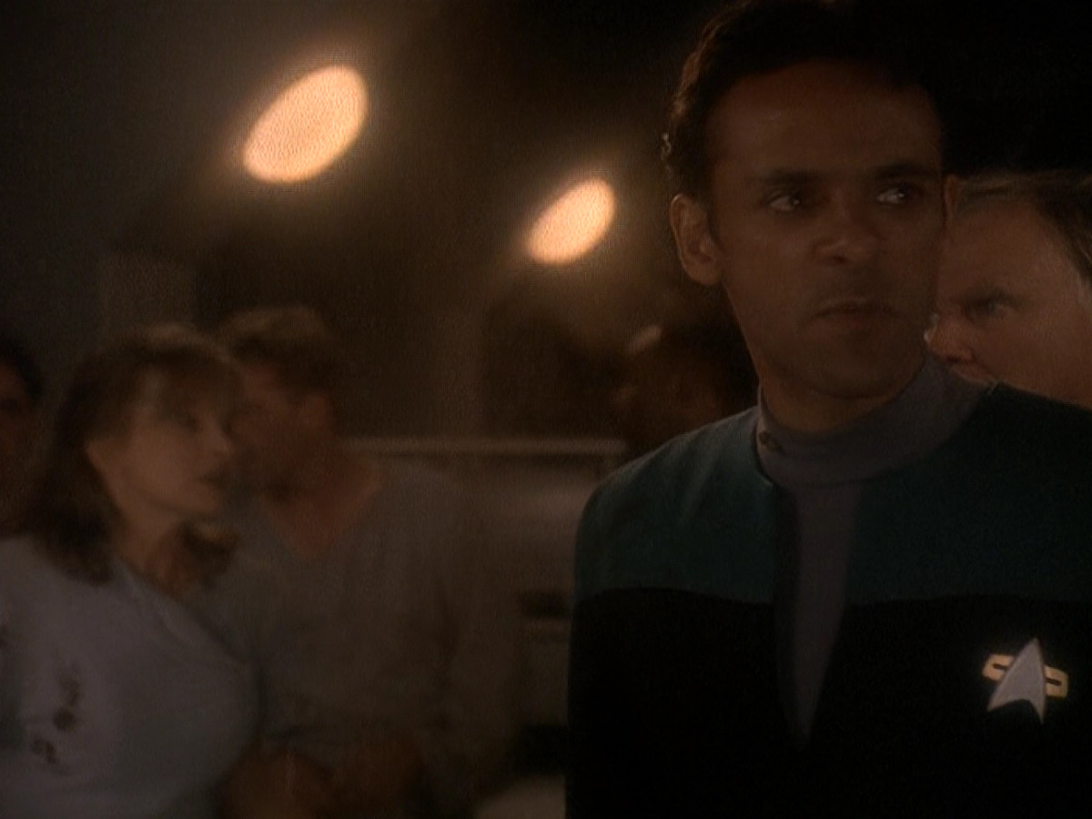 extant_StarTrek_DS9_5x04-NorTheBattleToTheStrong_03444.jpg
