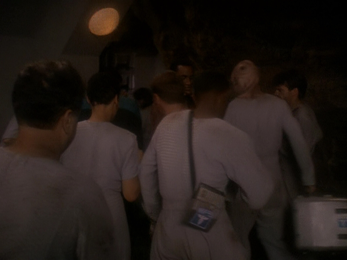 extant_StarTrek_DS9_5x04-NorTheBattleToTheStrong_03455.jpg