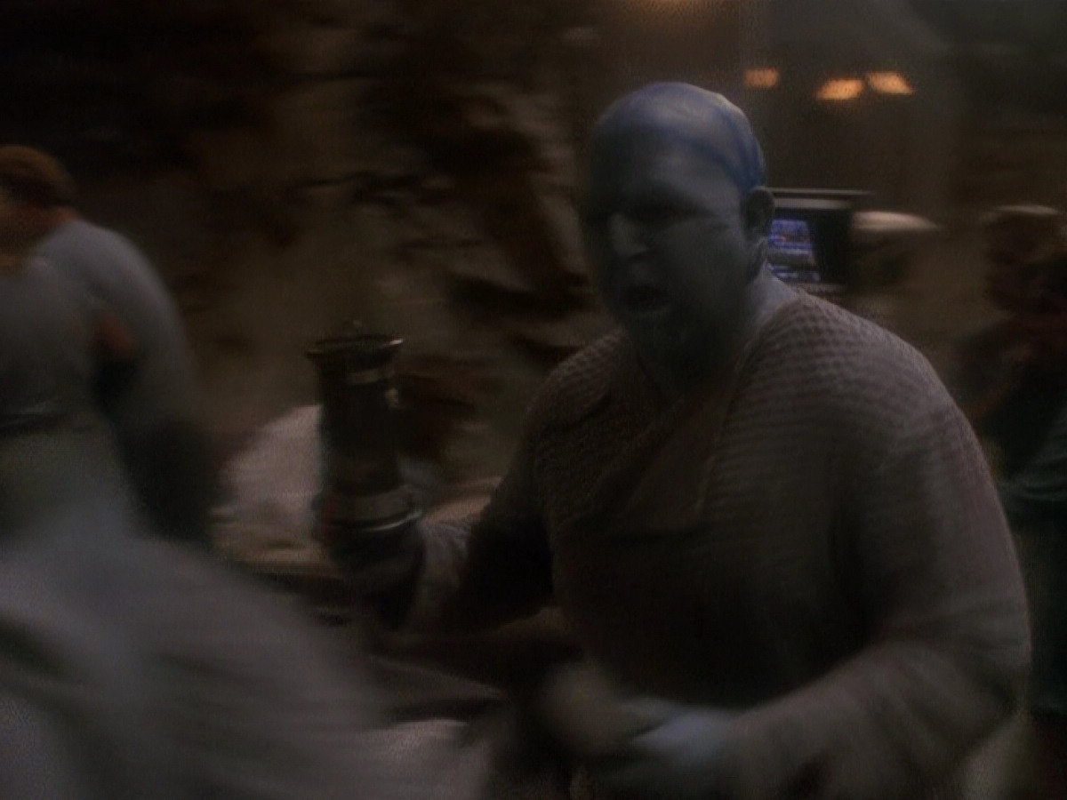 extant_StarTrek_DS9_5x04-NorTheBattleToTheStrong_03468.jpg