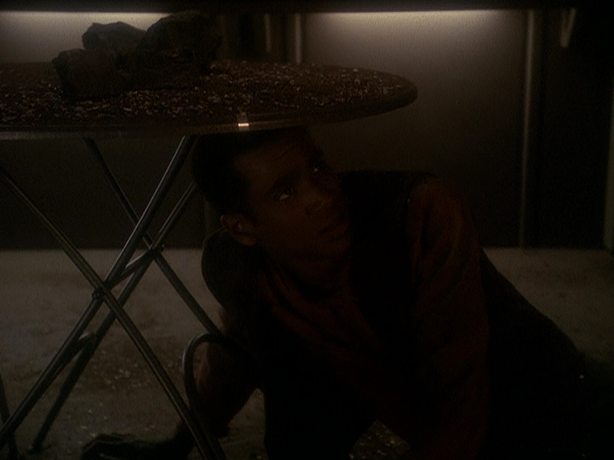 extant_StarTrek_DS9_5x04-NorTheBattleToTheStrong_03500.jpg