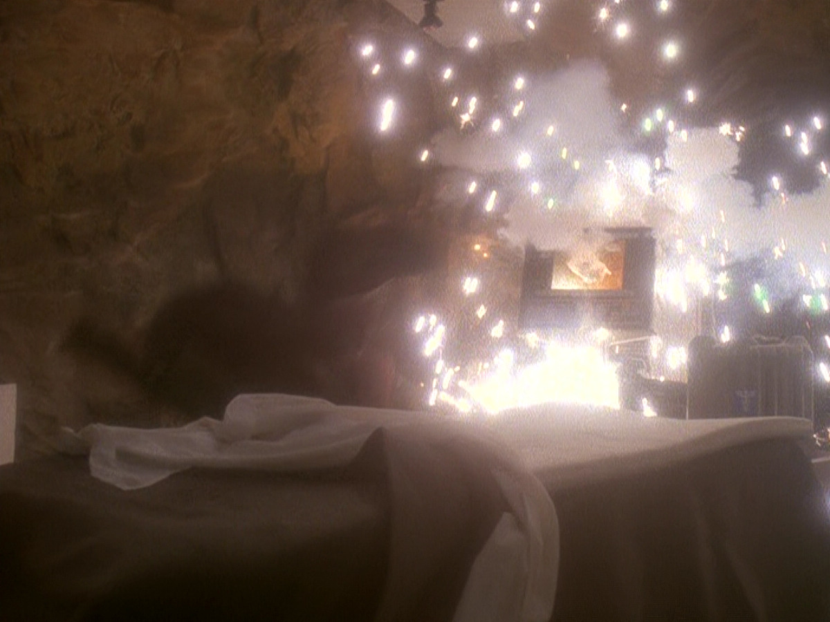 extant_StarTrek_DS9_5x04-NorTheBattleToTheStrong_03530.jpg
