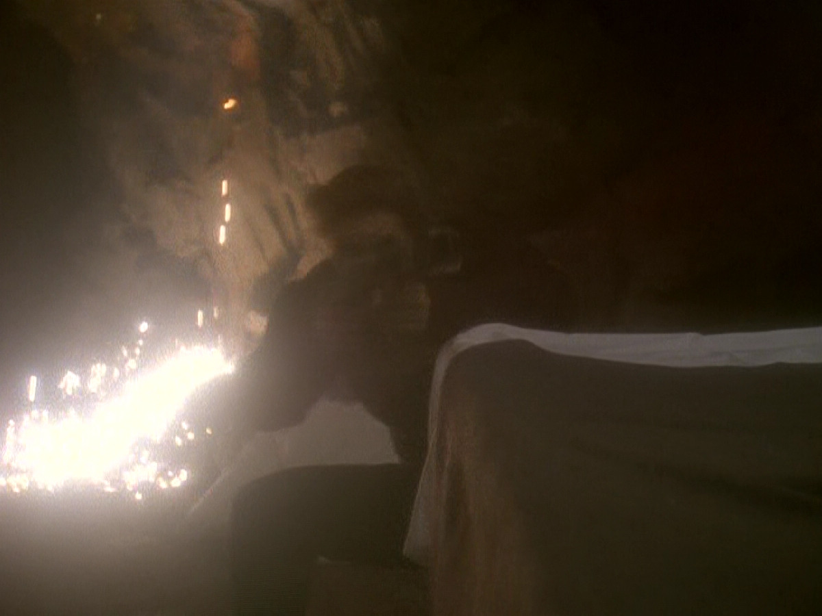 extant_StarTrek_DS9_5x04-NorTheBattleToTheStrong_03538.jpg