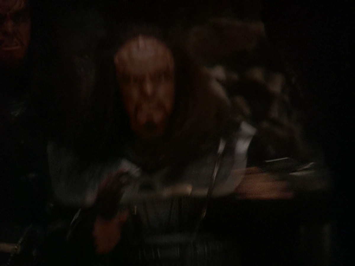 extant_StarTrek_DS9_5x04-NorTheBattleToTheStrong_03556.jpg