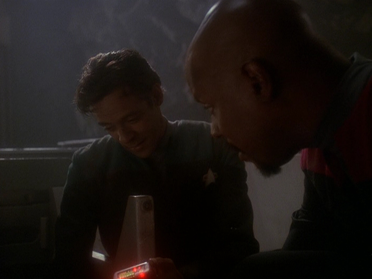 extant_StarTrek_DS9_5x04-NorTheBattleToTheStrong_03620.jpg