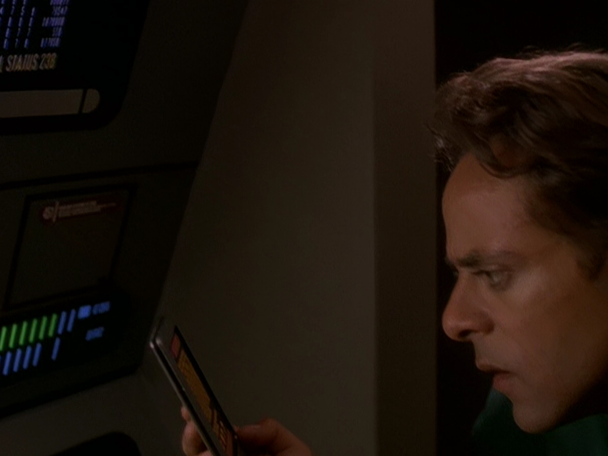 extant_StarTrek_DS9_5x04-NorTheBattleToTheStrong_03661.jpg