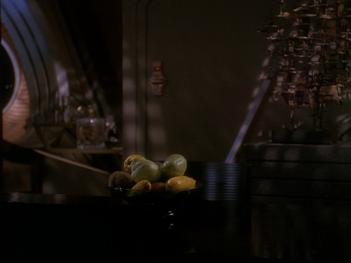 extant_StarTrek_DS9_5x04-NorTheBattleToTheStrong_03670.jpg