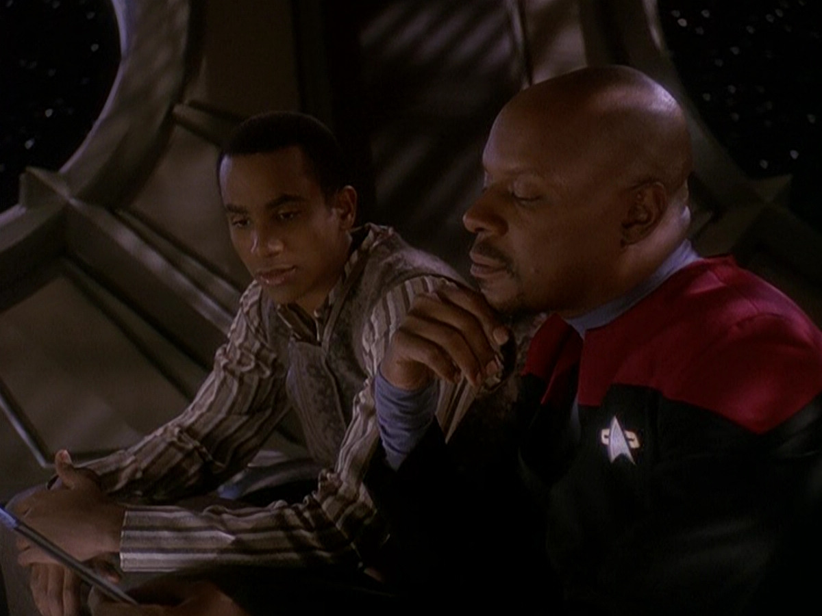 extant_StarTrek_DS9_5x04-NorTheBattleToTheStrong_03699.jpg