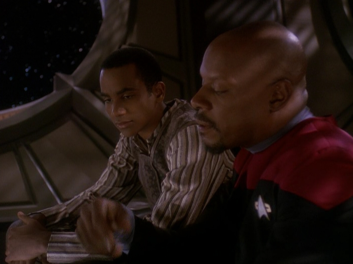 extant_StarTrek_DS9_5x04-NorTheBattleToTheStrong_03706.jpg