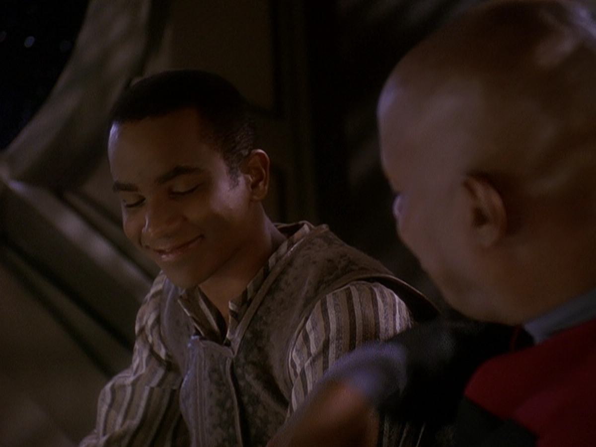 extant_StarTrek_DS9_5x04-NorTheBattleToTheStrong_03735.jpg