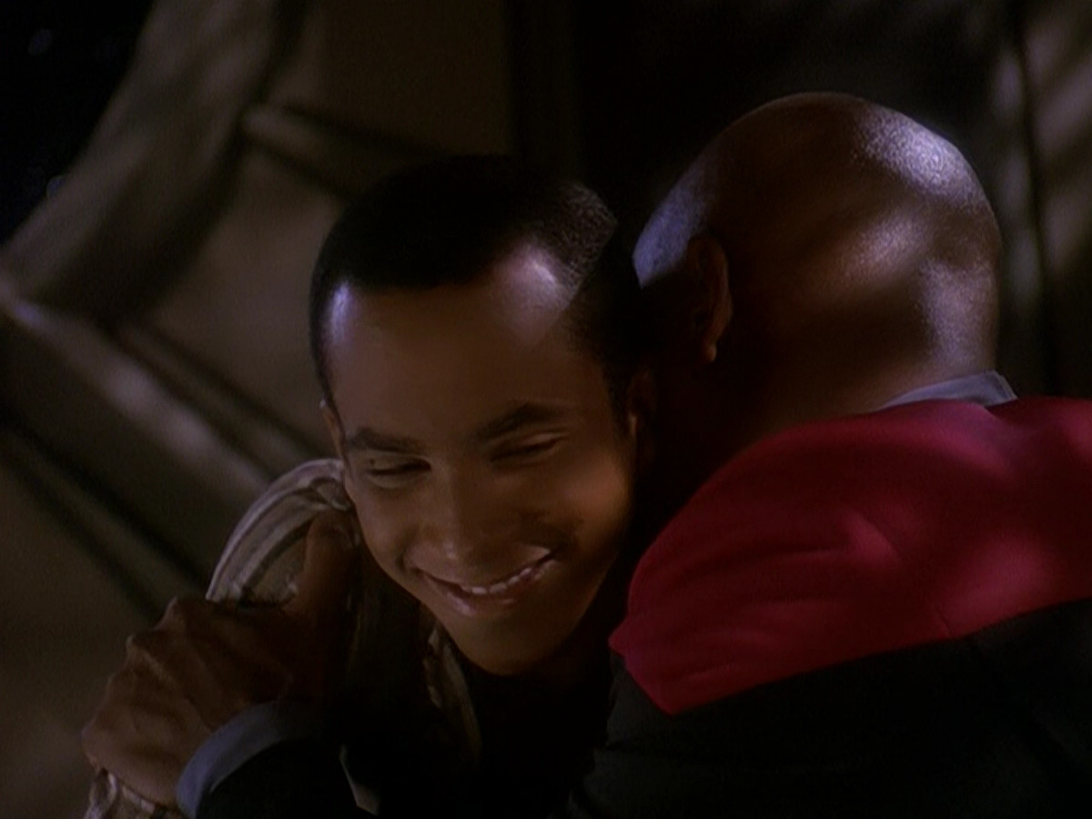 extant_StarTrek_DS9_5x04-NorTheBattleToTheStrong_03739.jpg