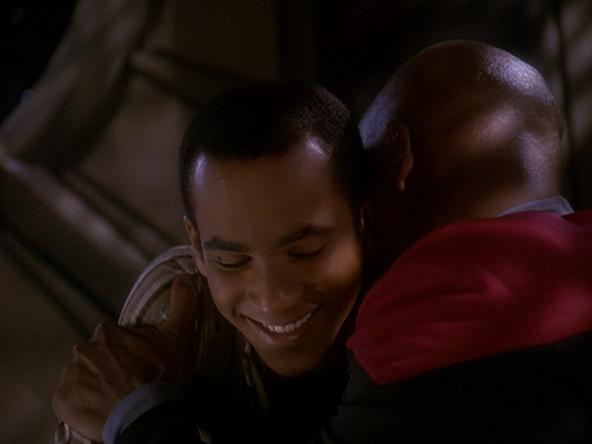 extant_StarTrek_DS9_5x04-NorTheBattleToTheStrong_03740.jpg