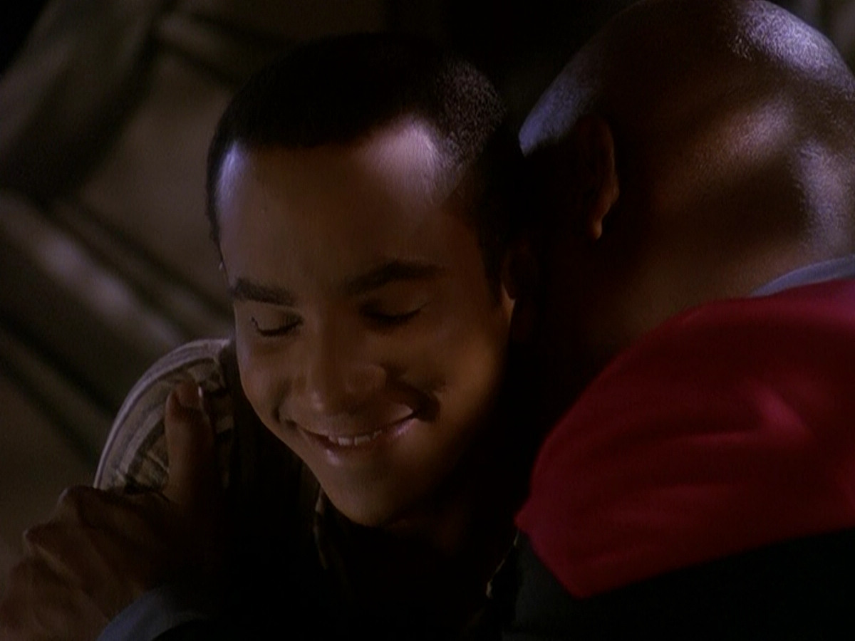 extant_StarTrek_DS9_5x04-NorTheBattleToTheStrong_03744.jpg