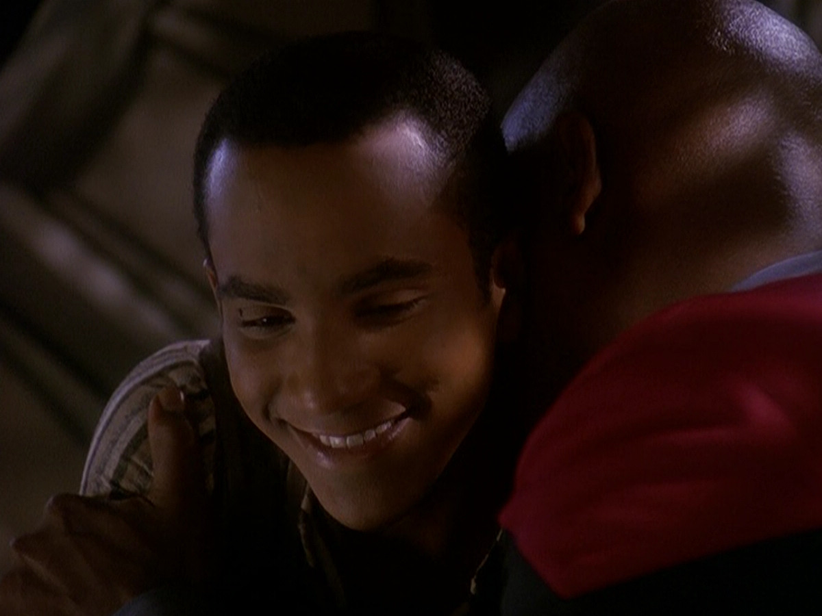 extant_StarTrek_DS9_5x04-NorTheBattleToTheStrong_03745.jpg