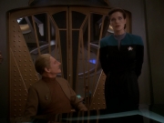 extant_StarTrek_DS9_5x04-NorTheBattleToTheStrong_01378.jpg