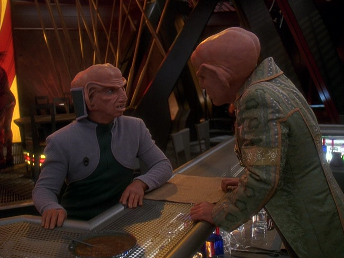 extant_StarTrek_DS9_5x05-TheAssignment_00090.jpg