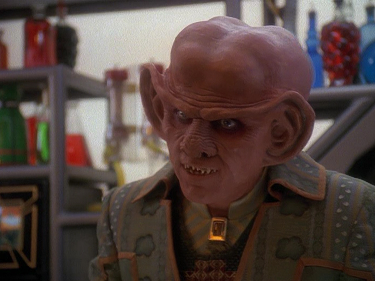extant_StarTrek_DS9_5x05-TheAssignment_00105.jpg