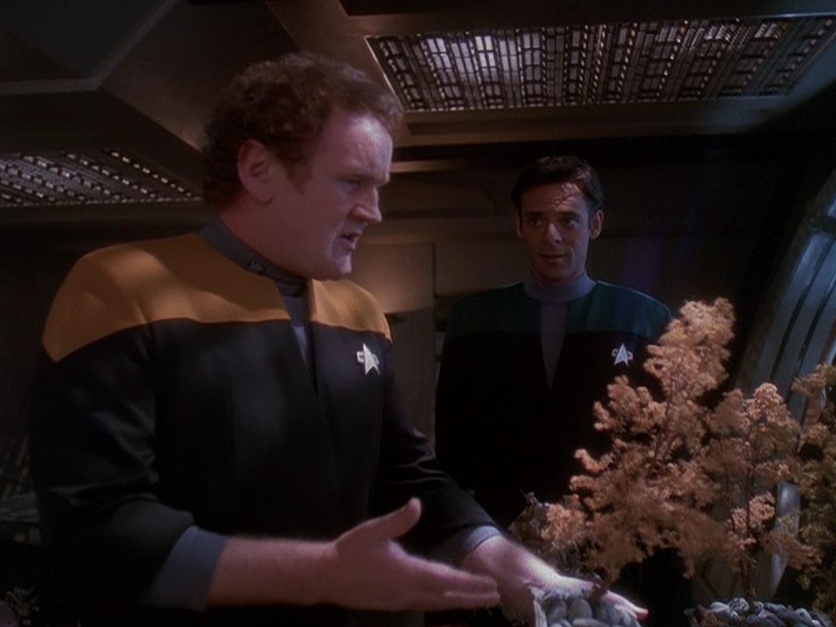 extant_StarTrek_DS9_5x05-TheAssignment_00260.jpg