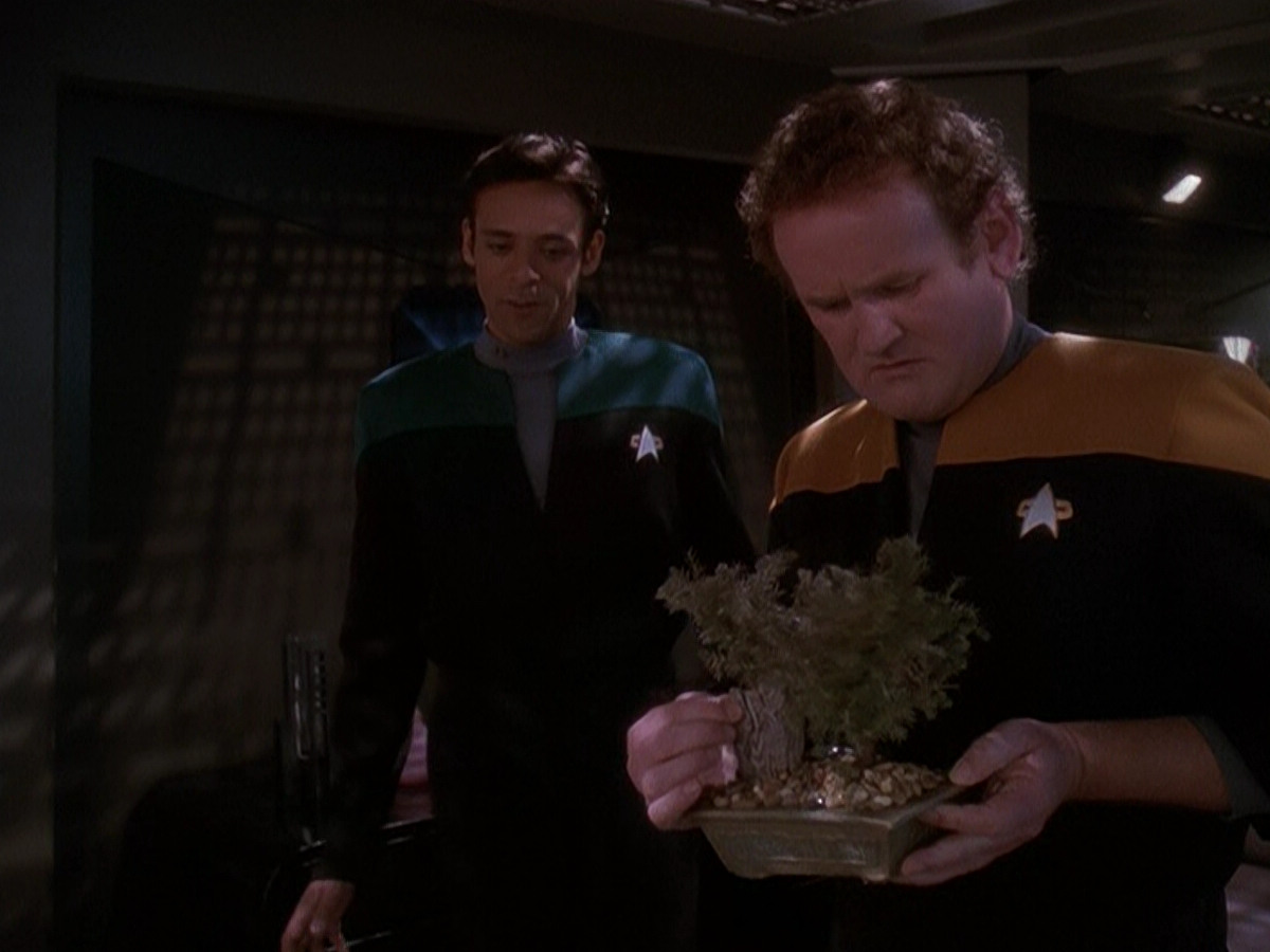 extant_StarTrek_DS9_5x05-TheAssignment_00331.jpg