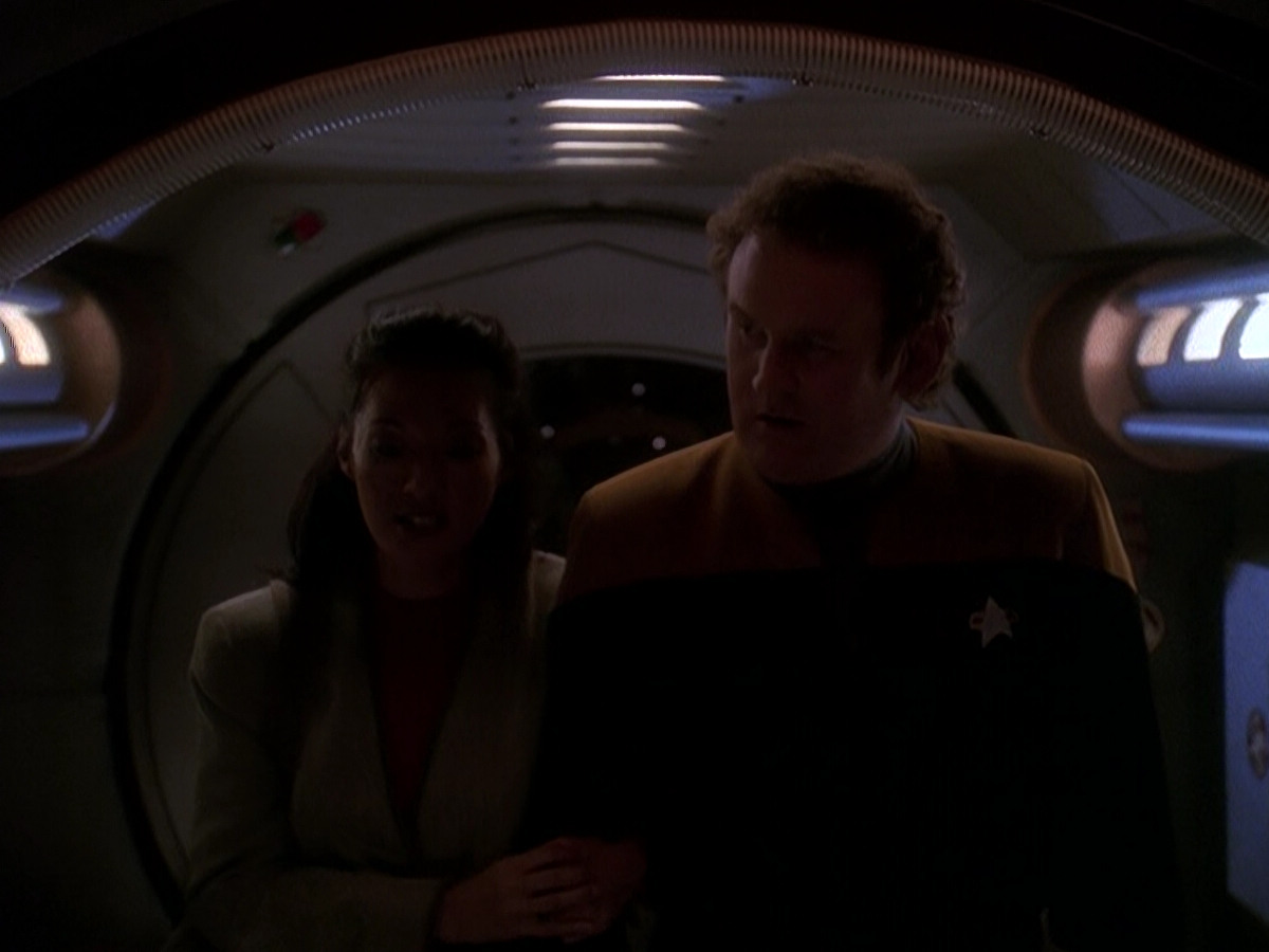extant_StarTrek_DS9_5x05-TheAssignment_00460.jpg