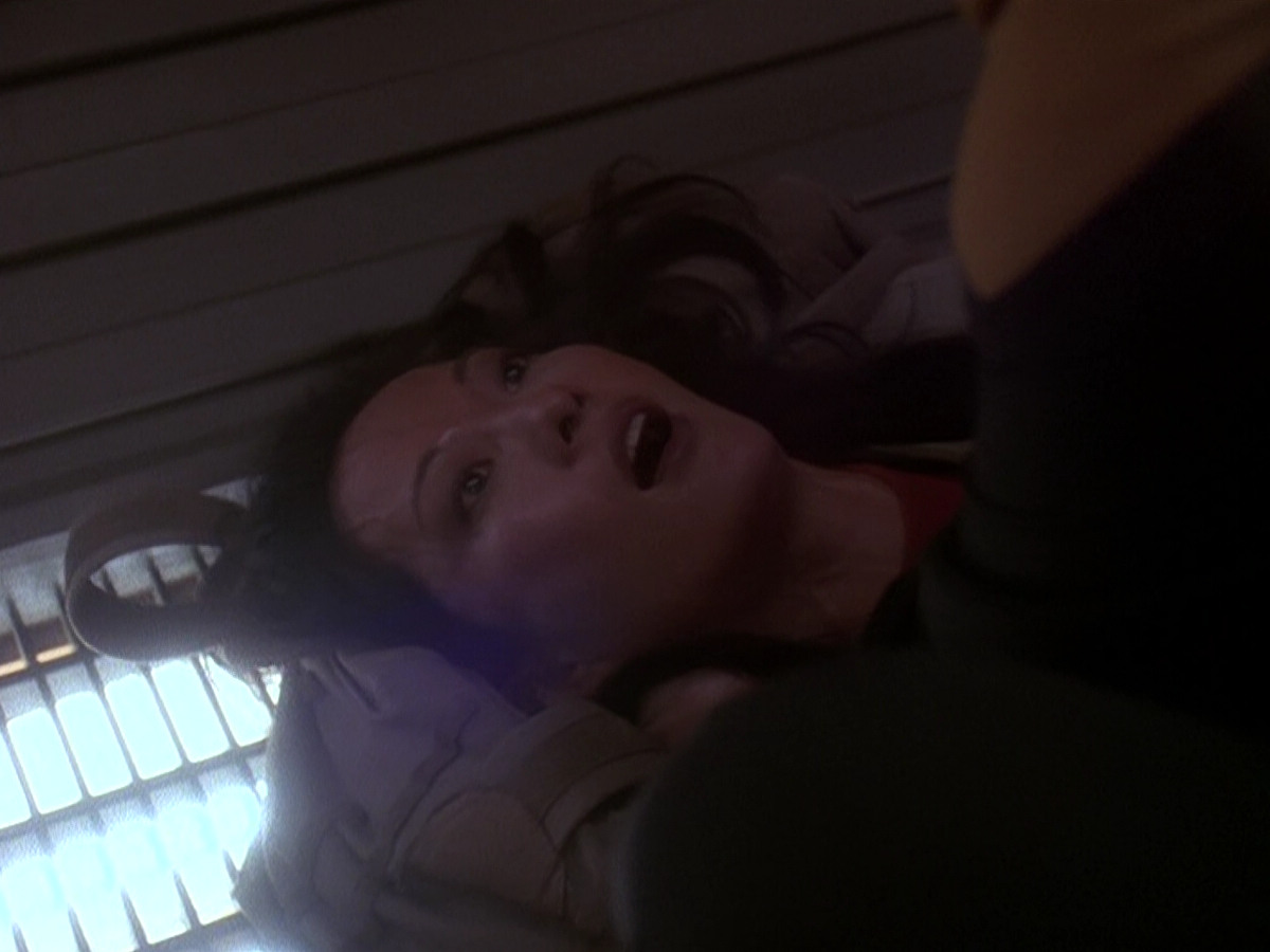 extant_StarTrek_DS9_5x05-TheAssignment_00503.jpg