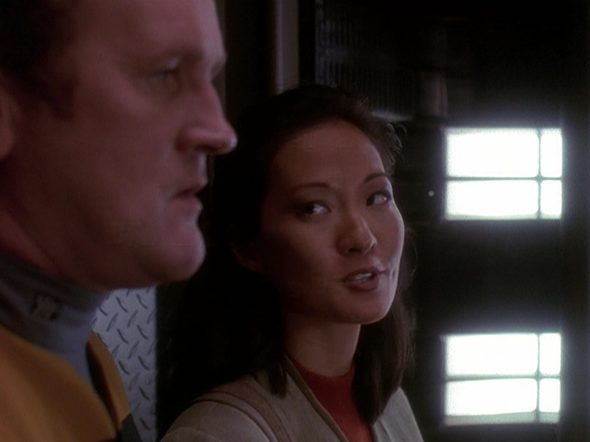 extant_StarTrek_DS9_5x05-TheAssignment_00783.jpg