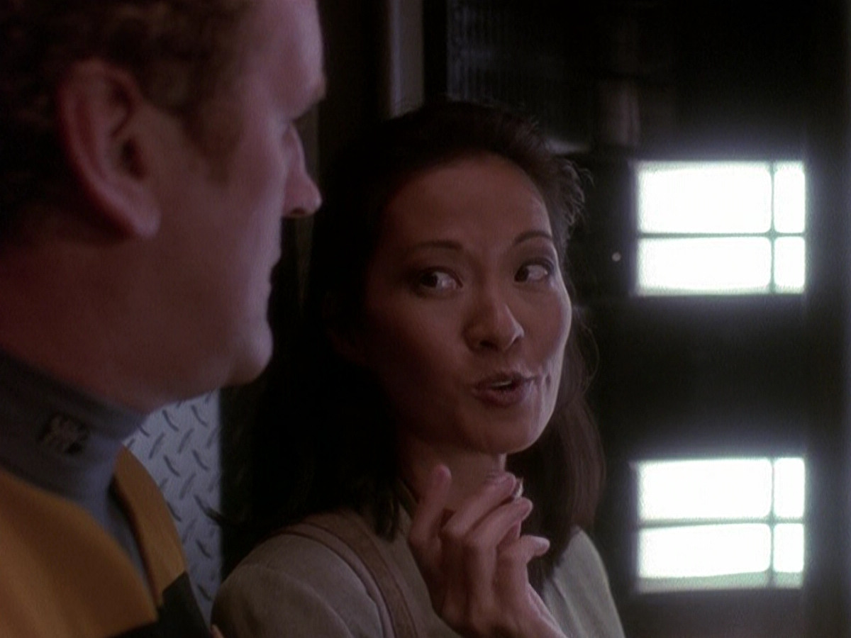 extant_StarTrek_DS9_5x05-TheAssignment_00813.jpg