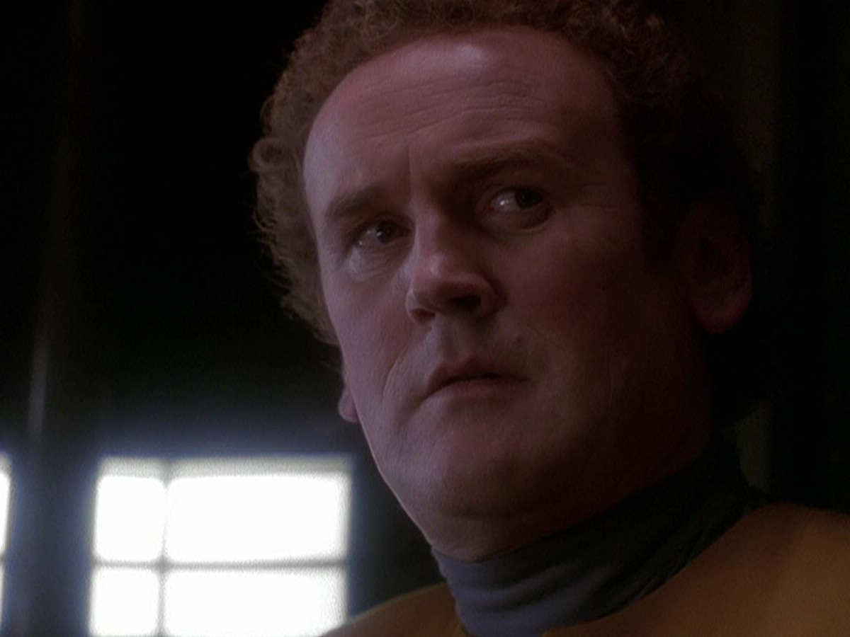 extant_StarTrek_DS9_5x05-TheAssignment_00826.jpg