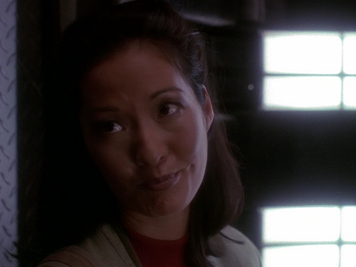 extant_StarTrek_DS9_5x05-TheAssignment_00831.jpg