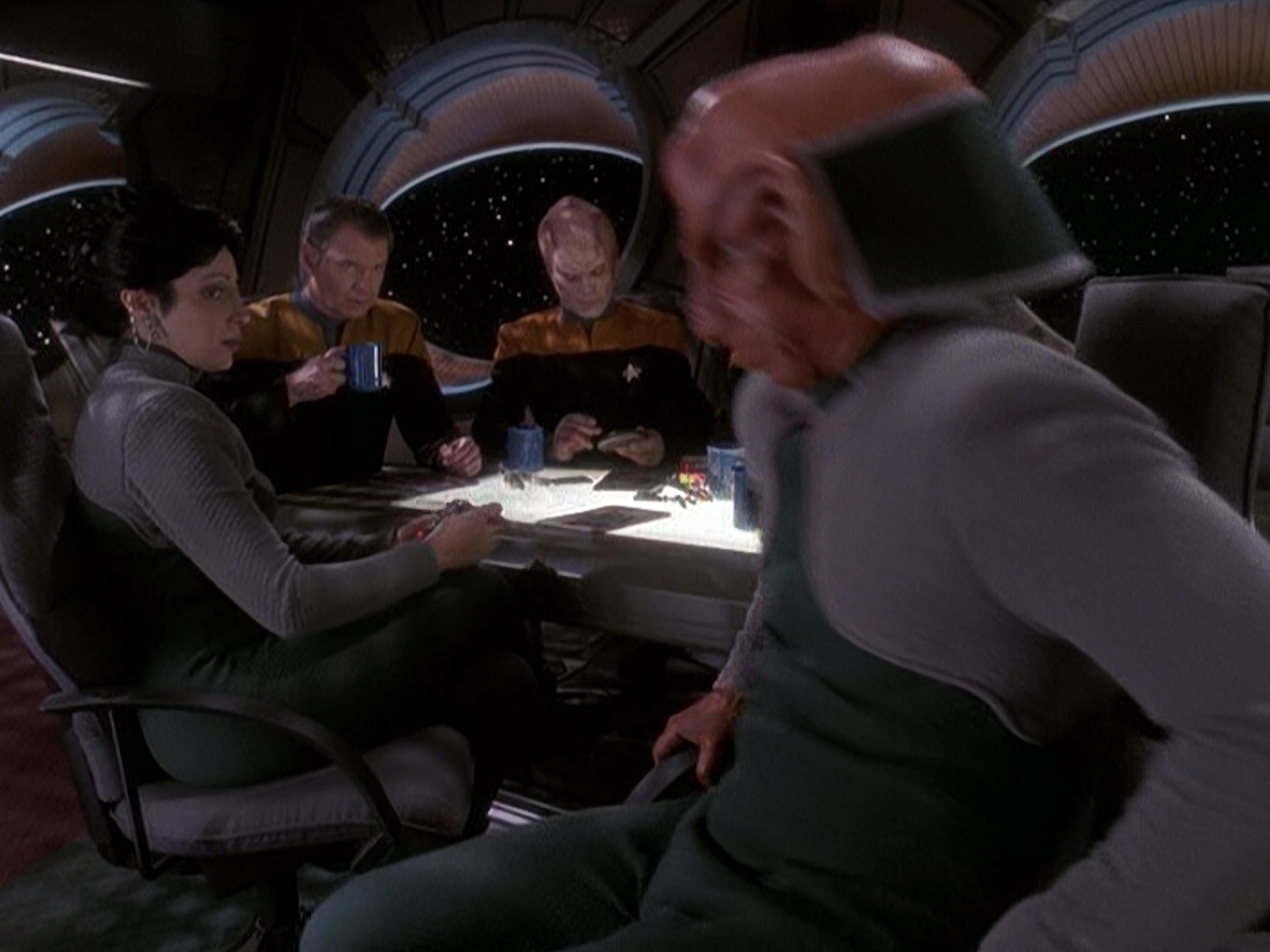 extant_StarTrek_DS9_5x05-TheAssignment_01081.jpg