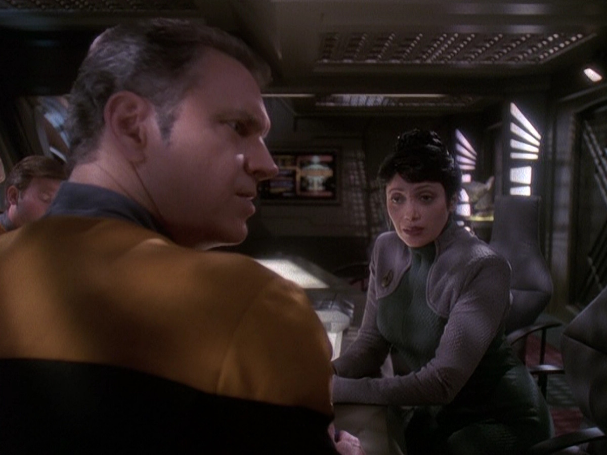extant_StarTrek_DS9_5x05-TheAssignment_01096.jpg