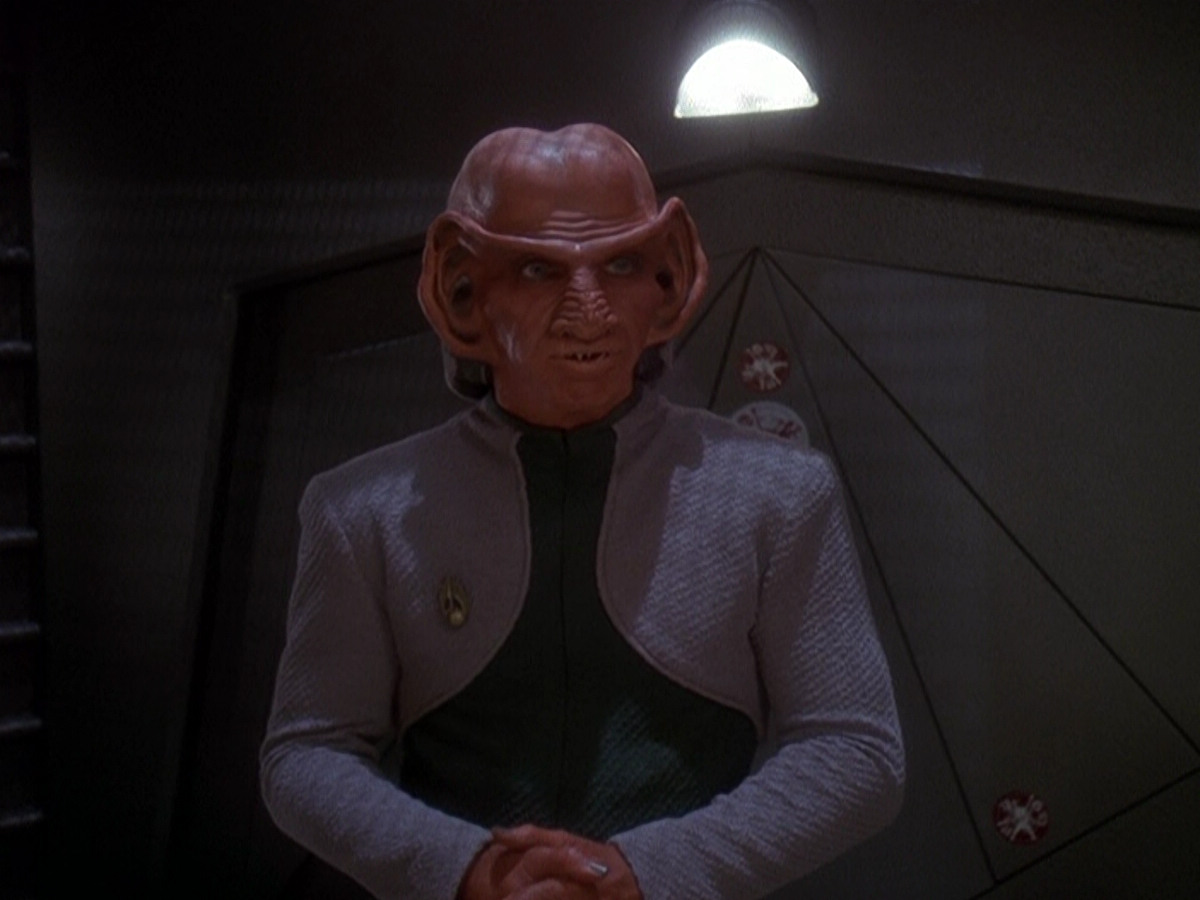 extant_StarTrek_DS9_5x05-TheAssignment_02883.jpg