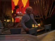 extant_StarTrek_DS9_5x05-TheAssignment_00021.jpg