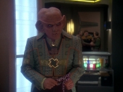 extant_StarTrek_DS9_5x05-TheAssignment_00045.jpg