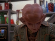 extant_StarTrek_DS9_5x05-TheAssignment_00095.jpg