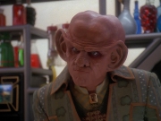 extant_StarTrek_DS9_5x05-TheAssignment_00102.jpg