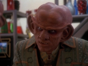 extant_StarTrek_DS9_5x05-TheAssignment_00124.jpg