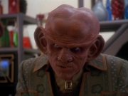 extant_StarTrek_DS9_5x05-TheAssignment_00133.jpg