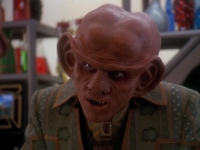 extant_StarTrek_DS9_5x05-TheAssignment_00140.jpg