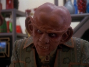 extant_StarTrek_DS9_5x05-TheAssignment_00141.jpg