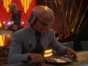 extant_StarTrek_DS9_5x05-TheAssignment_00201.jpg