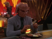 extant_StarTrek_DS9_5x05-TheAssignment_00202.jpg