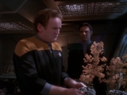 extant_StarTrek_DS9_5x05-TheAssignment_00267.jpg