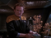extant_StarTrek_DS9_5x05-TheAssignment_00272.jpg