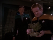 extant_StarTrek_DS9_5x05-TheAssignment_00332.jpg