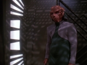 extant_StarTrek_DS9_5x05-TheAssignment_01042.jpg