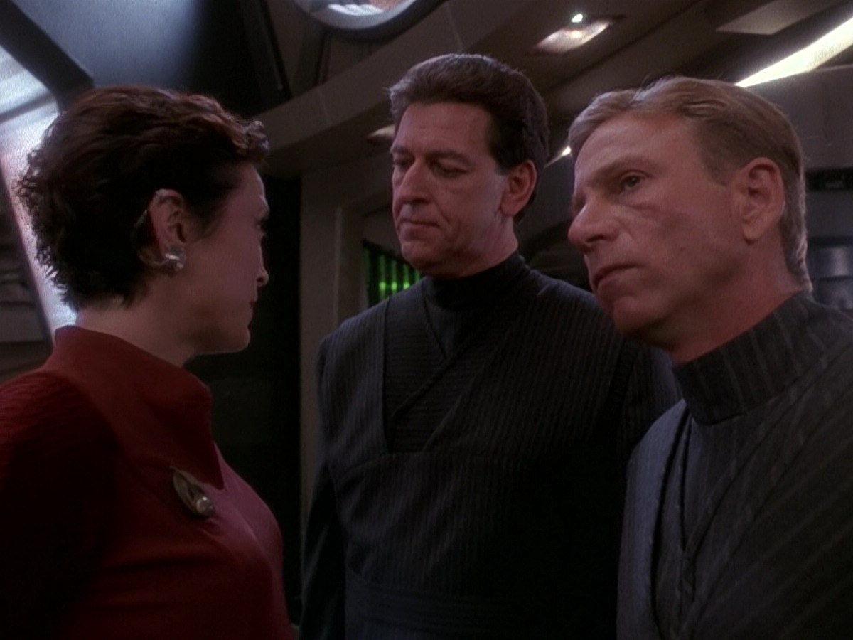 extant_StarTrek_DS9_5x06-TrialsAndTribble-ations_00036.jpg