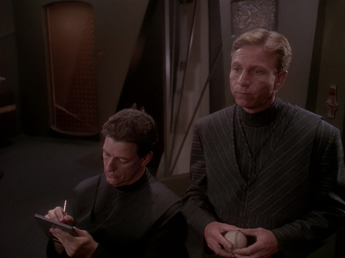 extant_StarTrek_DS9_5x06-TrialsAndTribble-ations_00084.jpg