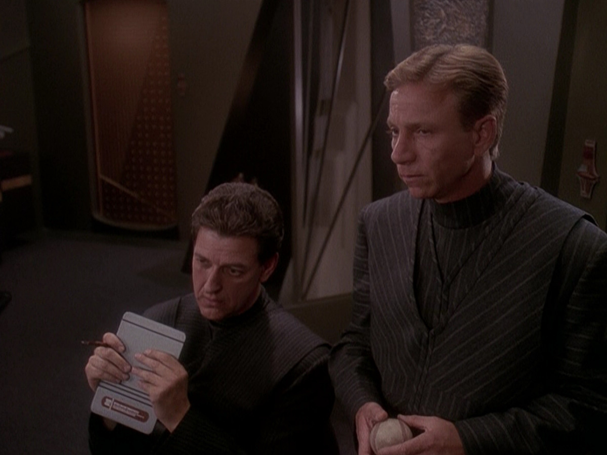 extant_StarTrek_DS9_5x06-TrialsAndTribble-ations_00092.jpg